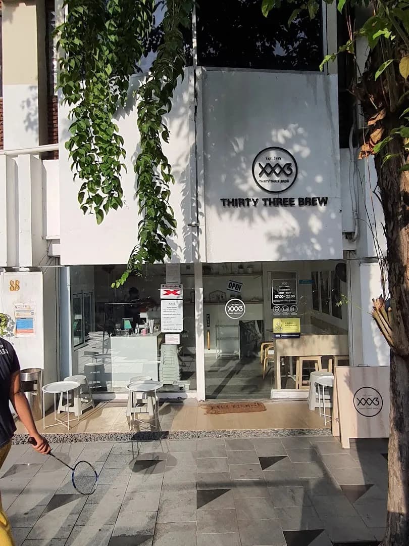 Thirty Three Brew - Tunjungan — Coffee Shop